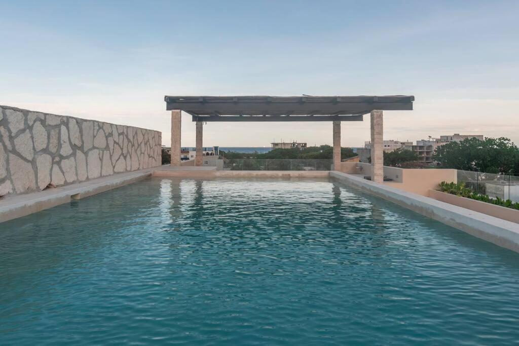 Apartamento Brand New And Beautiful! Just Steps From The *